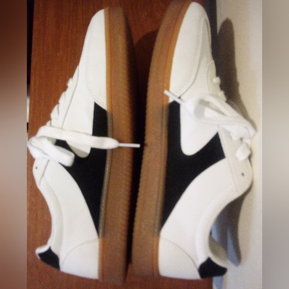 No Boundaries Women's Sneakers Size 9 1/2 - Picture 6 of 7